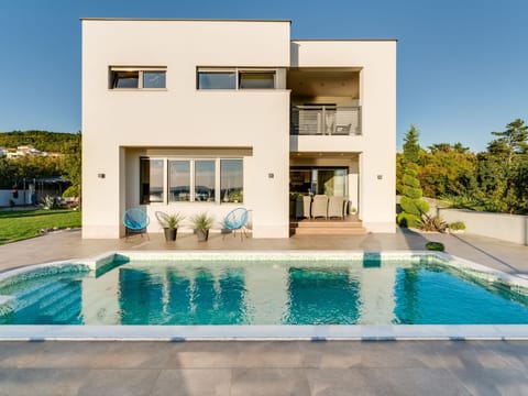 Villa "View" mit Blick auf das Wasser Vacation rental in Crikvenica