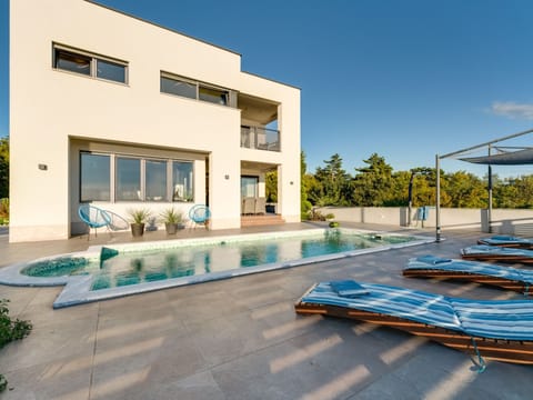 Villa "View" mit Blick auf das Wasser Vacation rental in Crikvenica