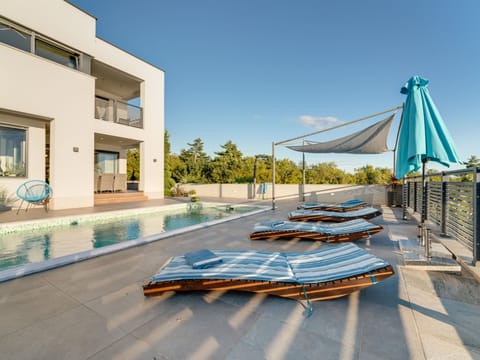 Villa "View" mit Blick auf das Wasser Vacation rental in Crikvenica