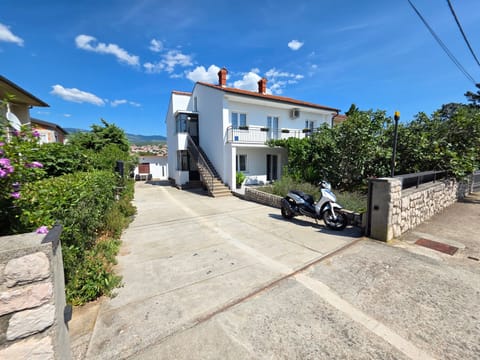 Wohnung im Erdgeschoss mit Terrasse und Grill Apartment in Novi Vinodolski