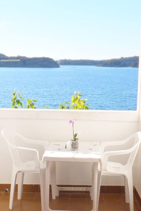 "Wohnung 4 mit Meerblick Apartment in Supetarska Draga