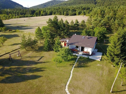 mit Garten, Grill und Terrasse Vacation rental in Plitvice Lakes Park