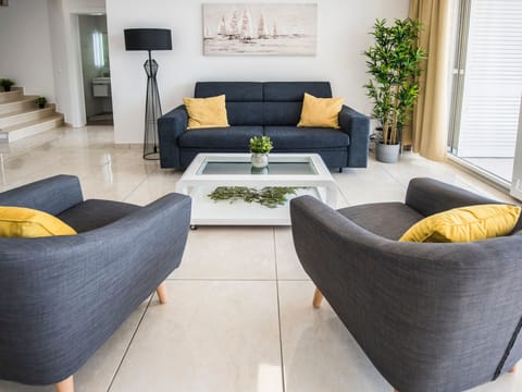 Luxusvillen Anita mit privatem Pool A6 Vacation rental in Novalja