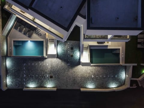 Luxusvilla Travera mit privatem Pool und Jacuzzi Vacation rental in Novalja