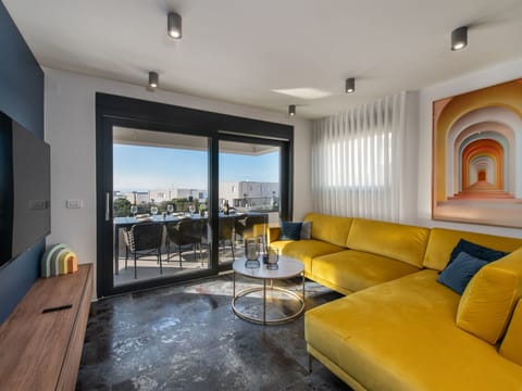 Luxusvilla Travera mit privatem Pool und Sauna Vacation rental in Novalja