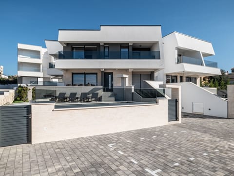 Luxusvilla Travera mit privatem Pool und Sauna Vacation rental in Novalja