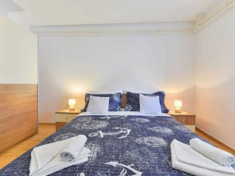 Holiday Home Vesna with pool Vacation rental in Šibenik-Knin County, Croatia