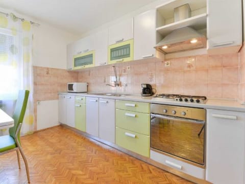 Holiday Home Vesna with pool Vacation rental in Šibenik-Knin County, Croatia