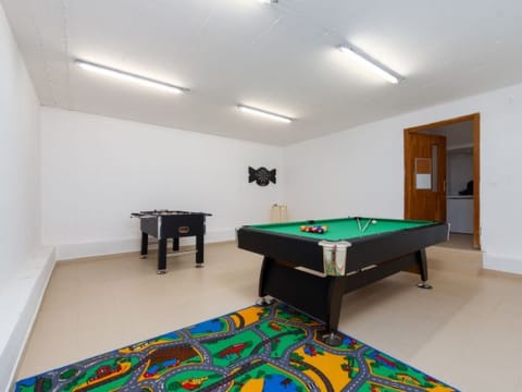 Great Villa Field Hills with sauna and jacuzzi Vacation rental in Šibenik-Knin County, Croatia