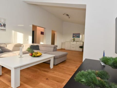 Villa Pinia with pool, Zadar Vacation rental in Zadar