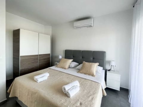 Villa Ela with heated pool Vacation rental in Šibenik-Knin County, Croatia