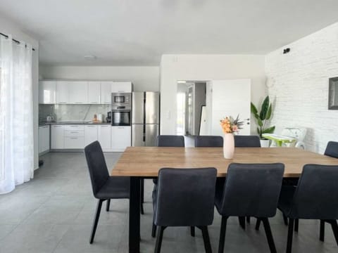 Villa Ela with heated pool Vacation rental in Šibenik-Knin County, Croatia