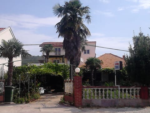 Neues Studio-Apartment Apartment in Šibenik-Knin County, Croatia