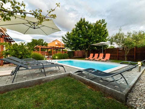 Charmantes Ferienhaus in Donje Rastane Vacation rental in Šibenik-Knin County, Croatia