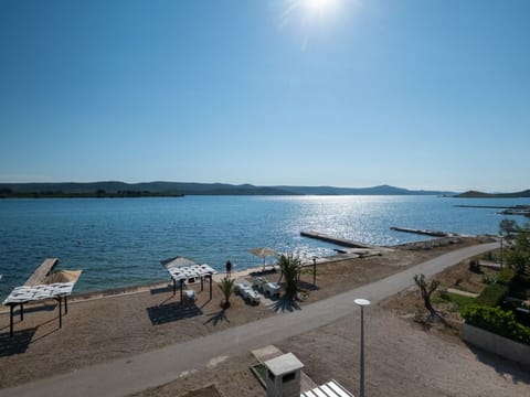 Wohnung in Turanj mit sicherem Parkplatz Apartment in Šibenik-Knin County, Croatia