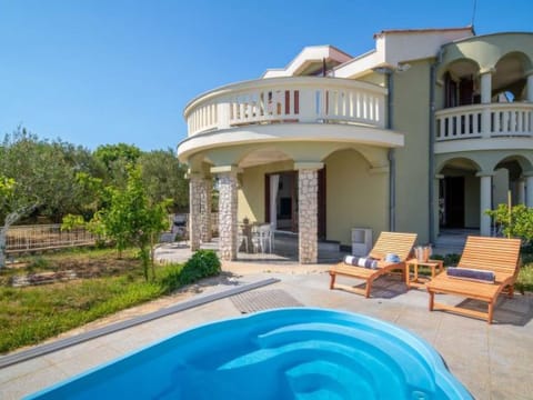 Charming Villa Rea, 8+2 with heated pool Vacation rental in Šibenik-Knin County, Croatia