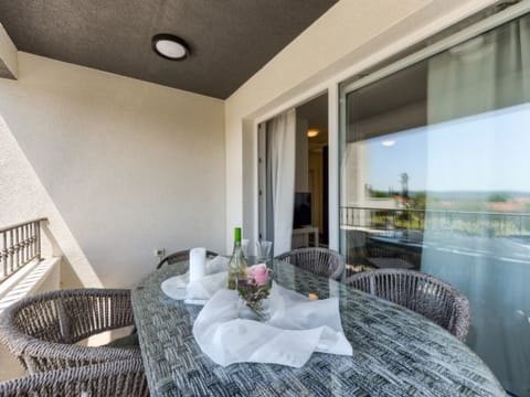 Villa Azzuro with jacuzzi and pool Vacation rental in Šibenik-Knin County, Croatia