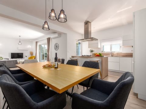 Casa Kamber with pool Vacation rental in Šibenik-Knin County, Croatia