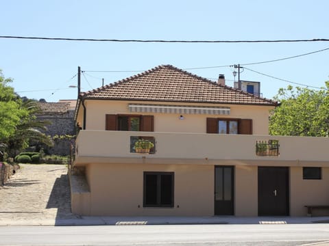 "Krajka" mit Blick auf das Wasser Vacation rental in Šibenik-Knin County, Croatia