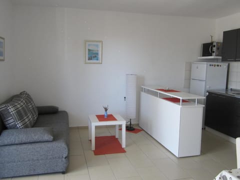 mit überdachter Terrasse und Meerblick Vacation rental in Šibenik-Knin County, Croatia