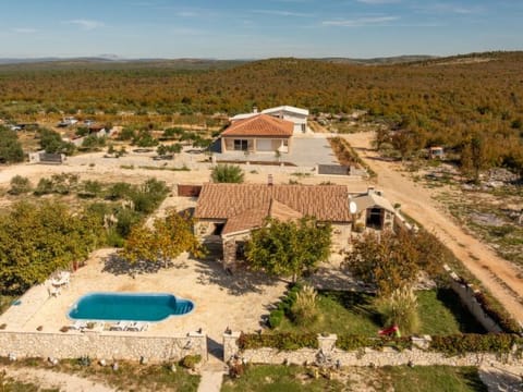 Villa Callista with Pool Vacation rental in Šibenik-Knin County, Croatia