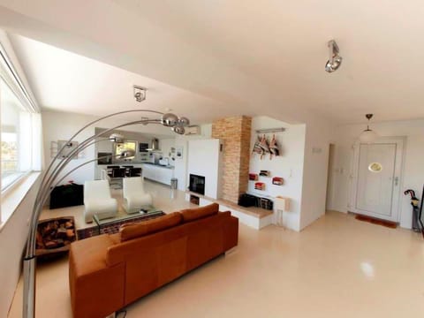 mit Balkon Apartment in Tisno