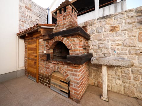 mit Terrasse Apartment in Murter