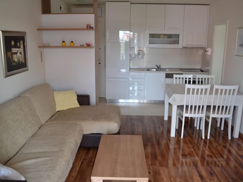 Wohnung "Dario" mit Balkon Apartment in Šibenik-Knin County, Croatia