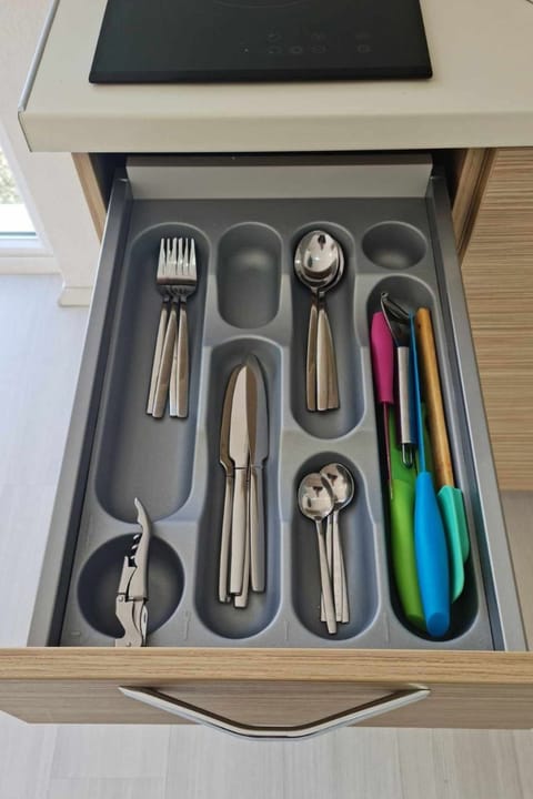 Apartment mit Meerblick - nur für Erwachsene Apartment in Šibenik-Knin County, Croatia