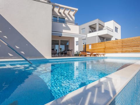 Wunderschöne Ferienvilla Lomari Vacation rental in Šibenik