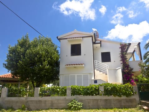 Wohnung "Ivka 1" mit Blick auf das Wasser Apartment in Šibenik-Knin County, Croatia