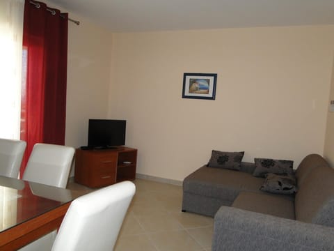 "Asia 2" mit Blick auf das Wasser Apartment in Šibenik-Knin County, Croatia