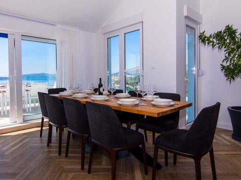 "White Sky" direkt am Strand Apartment in Trogir