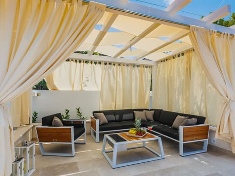 Wohnung "Irena III" mit Blick auf das Wasser Apartment in Okrug Gornji