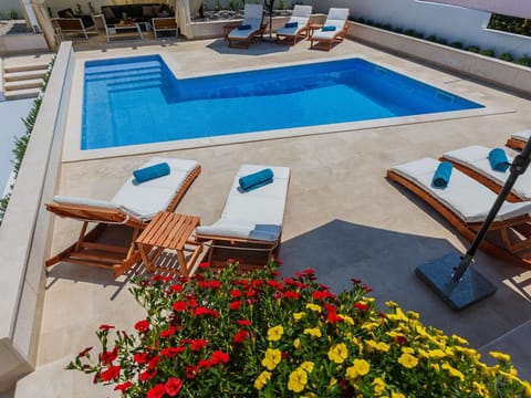 Wohnung "Irena III" mit Blick auf das Wasser Apartment in Okrug Gornji