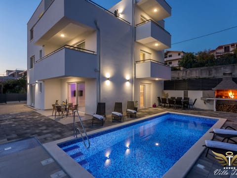 in Podstrana mit Privatem Pool Vacation rental in Podstrana