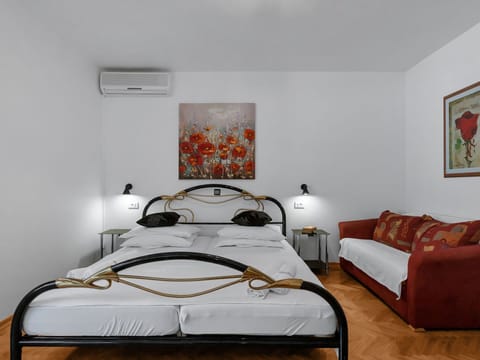 Gasthaus Lazeta Vacation rental in Split-Dalmatia County