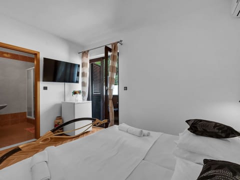 Gasthaus Lazeta Vacation rental in Split-Dalmatia County