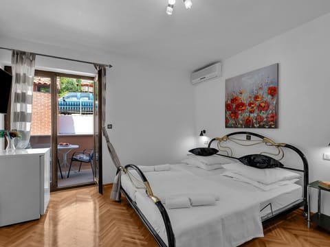 Gasthaus Lazeta Vacation rental in Split-Dalmatia County