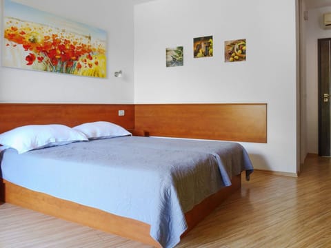 mit Blick auf das Wasser Apartment in Brela