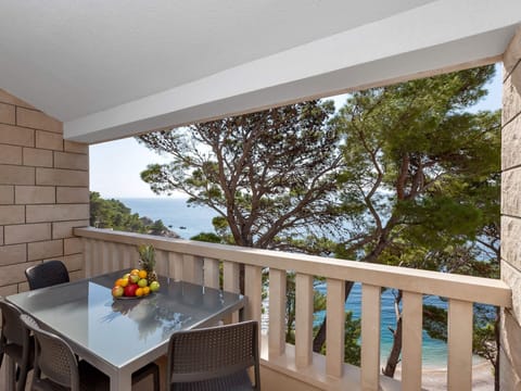 Pine Canopy Ein-Schlafzimmer-Duplex-Wohnung A5 Apartment in Brela