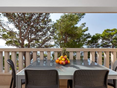 Pine Canopy Ein-Schlafzimmer-Duplex-Wohnung A5 Apartment in Brela