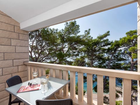 Pine Canopy Family Studio mit Balkon und Meerblick A3 Apartment in Brela