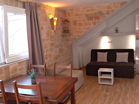 Schöne Ferienwohnung in Baska Voda mit Terrasse Apartment in Baška Voda