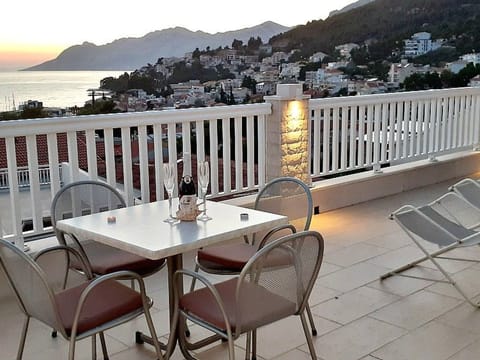 Strandnahe Ferienwohnung mit tollem Ausblick Apartment in Baška Voda