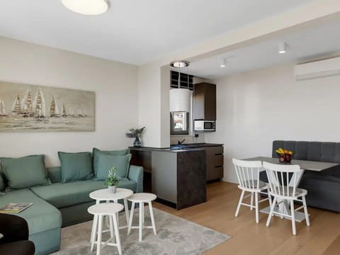 Villa Jelena App. 10 Cres Apartment in Makarska