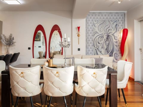 Appartement am Strand mit schöner großer Terrasse Apartment in Makarska