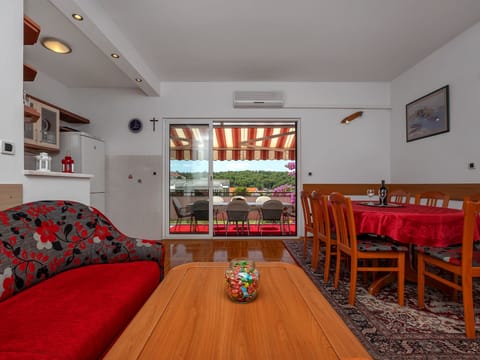 Apartment Bugenvilija Apartment in Makarska