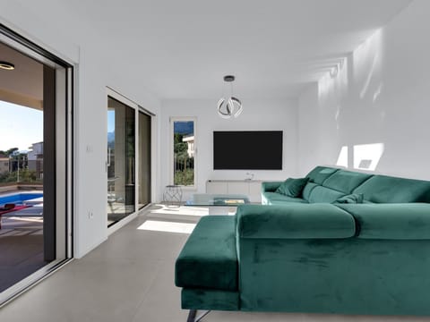 Apartman DeLux with private pool Apartment in Tučepi