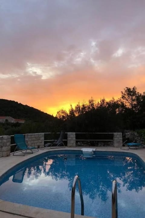 "Kastil" mit privatem Pool Vacation rental in Dubrovnik-Neretva County